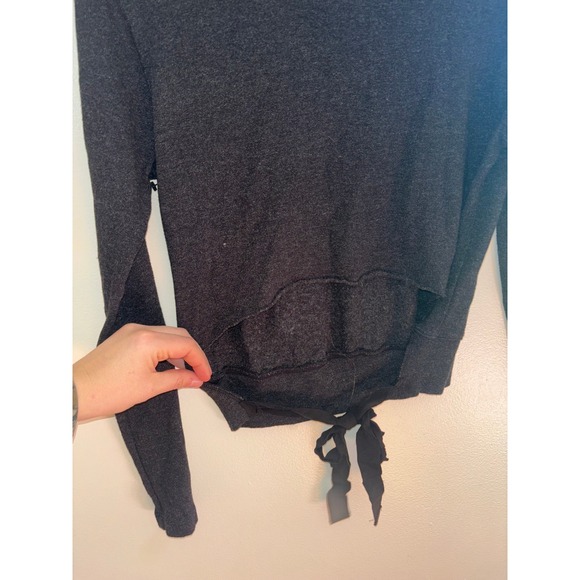 Monrow Tie Back LS Sweater Womens Sz S Charcoal Gray Pullover Quiet Luxury - Picture 5 of 8